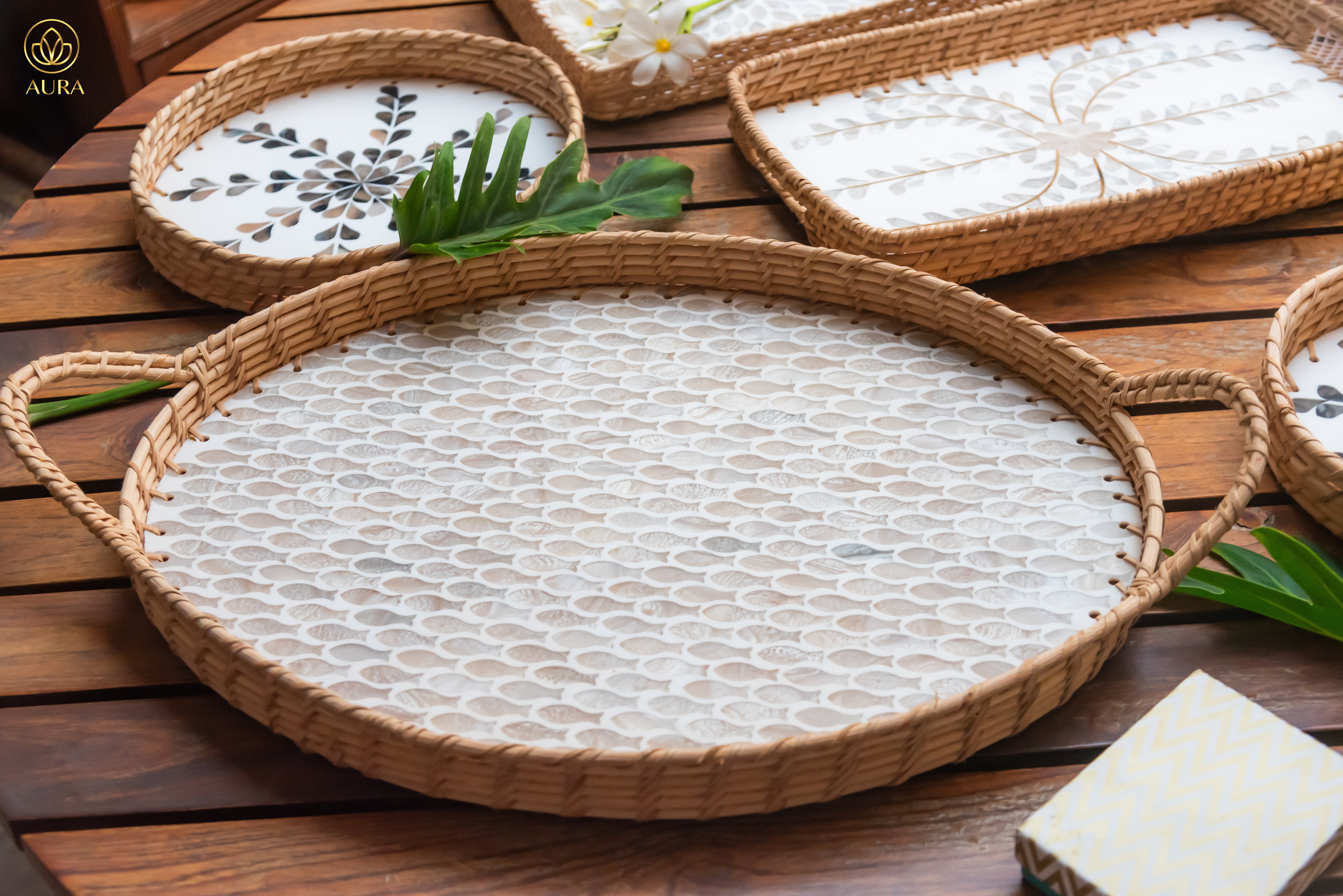 Aura Fish Scale Mother of Pearl Oval Tray with Handles