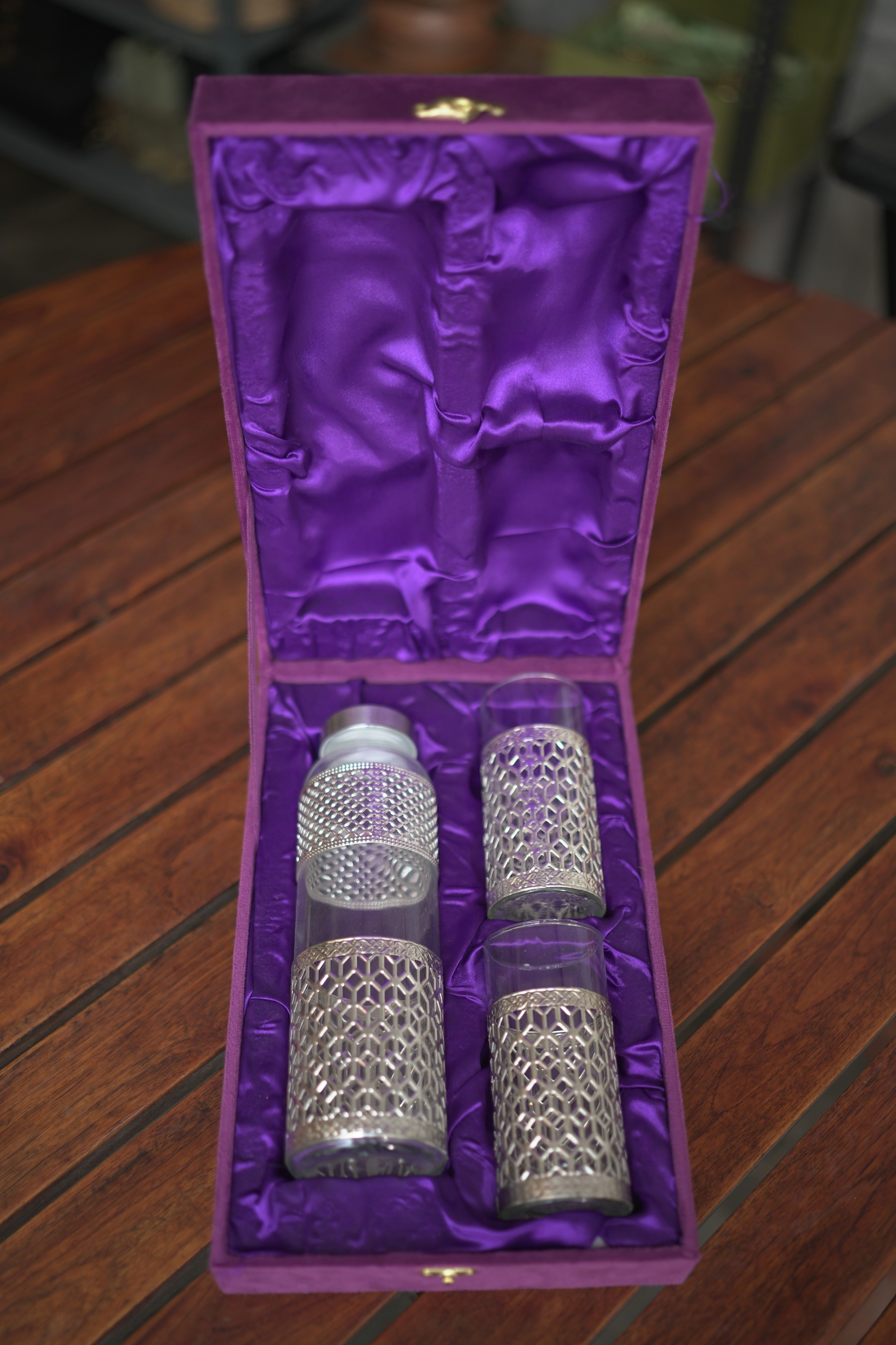 Silver Lattice Glass Set with Velvet Gift Box - Image 1