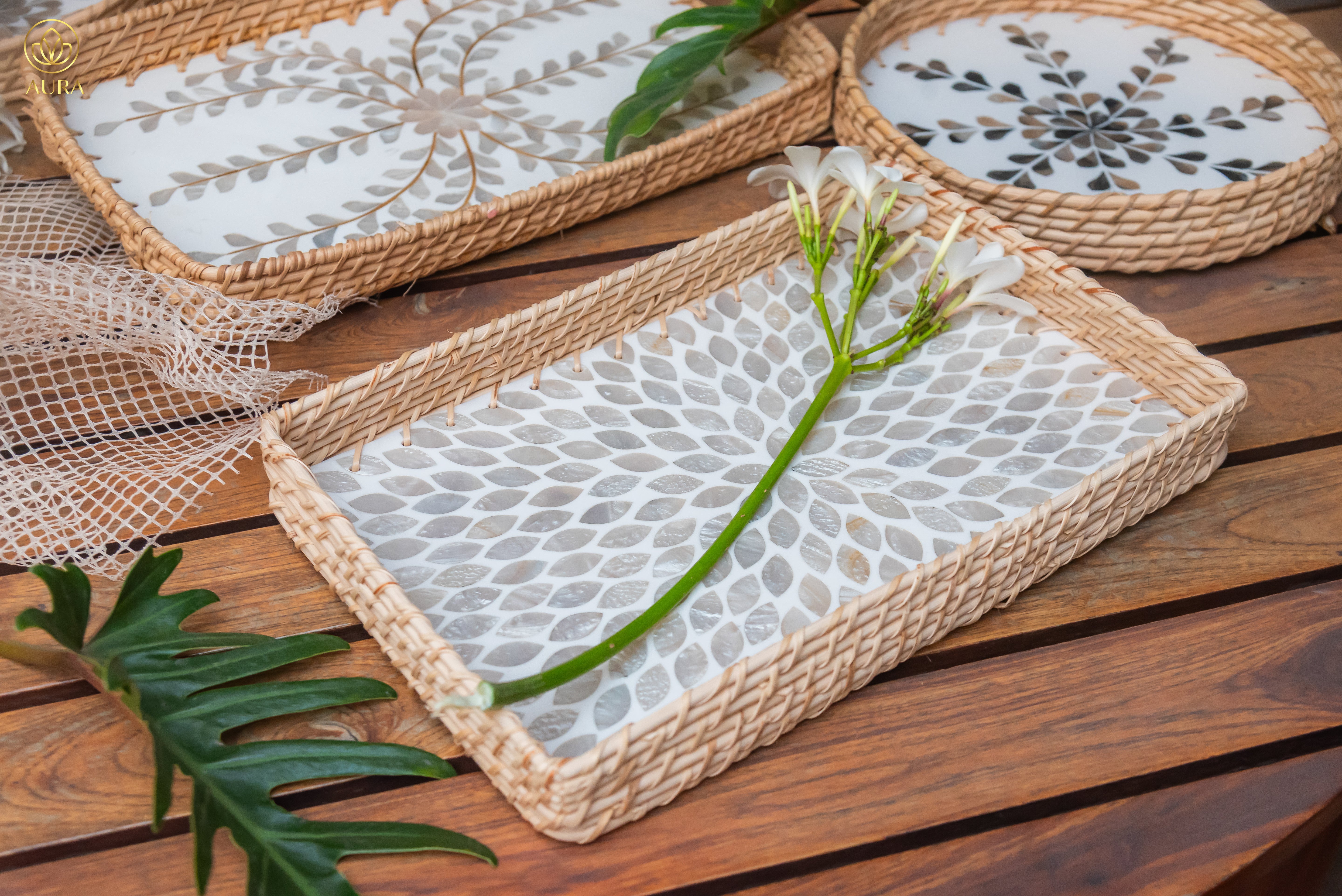 Aura Radiant Bloom Mother of Pearl Rectangular Tray
