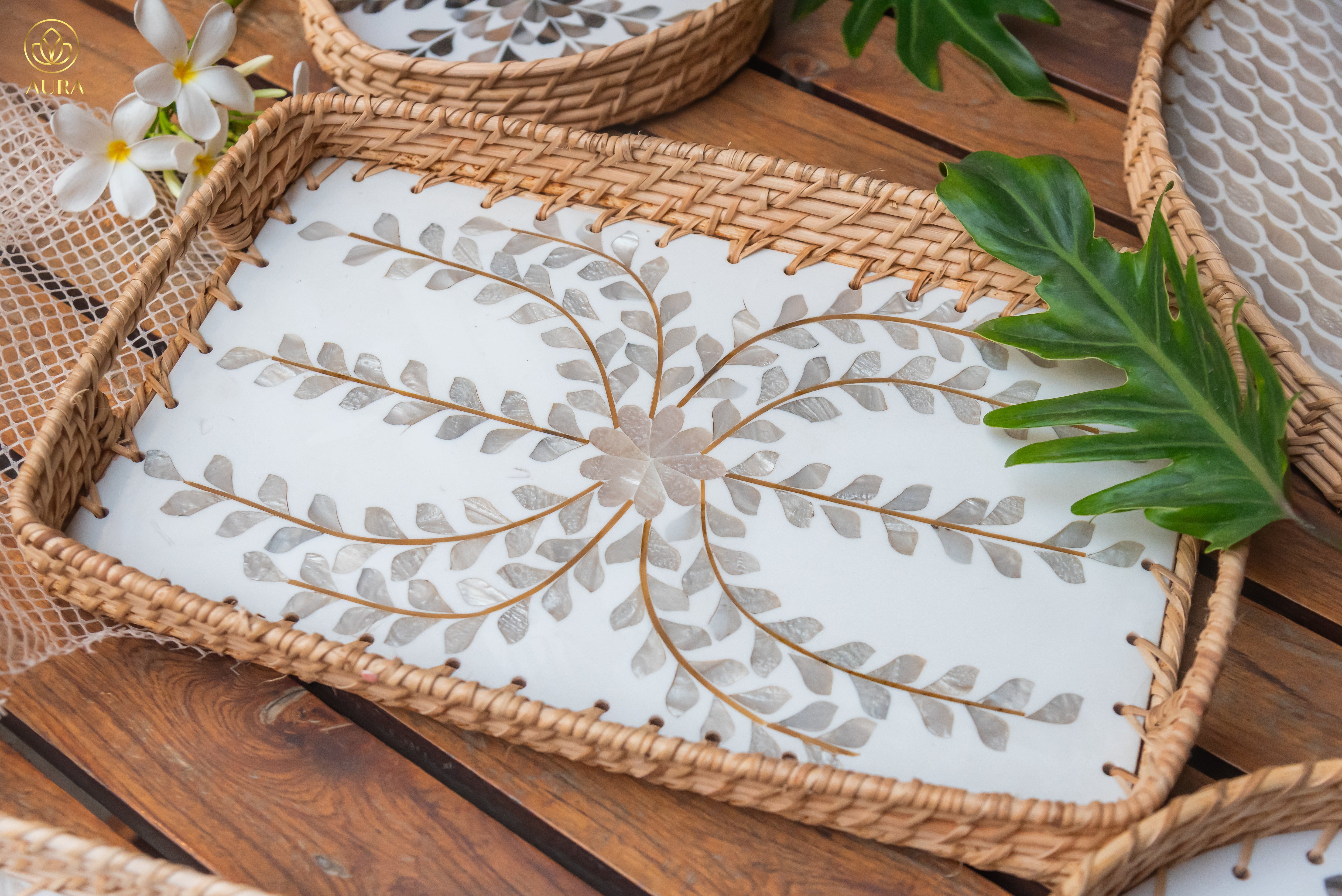 Aura Radiant Bloom Mother of Pearl Rectangular Tray