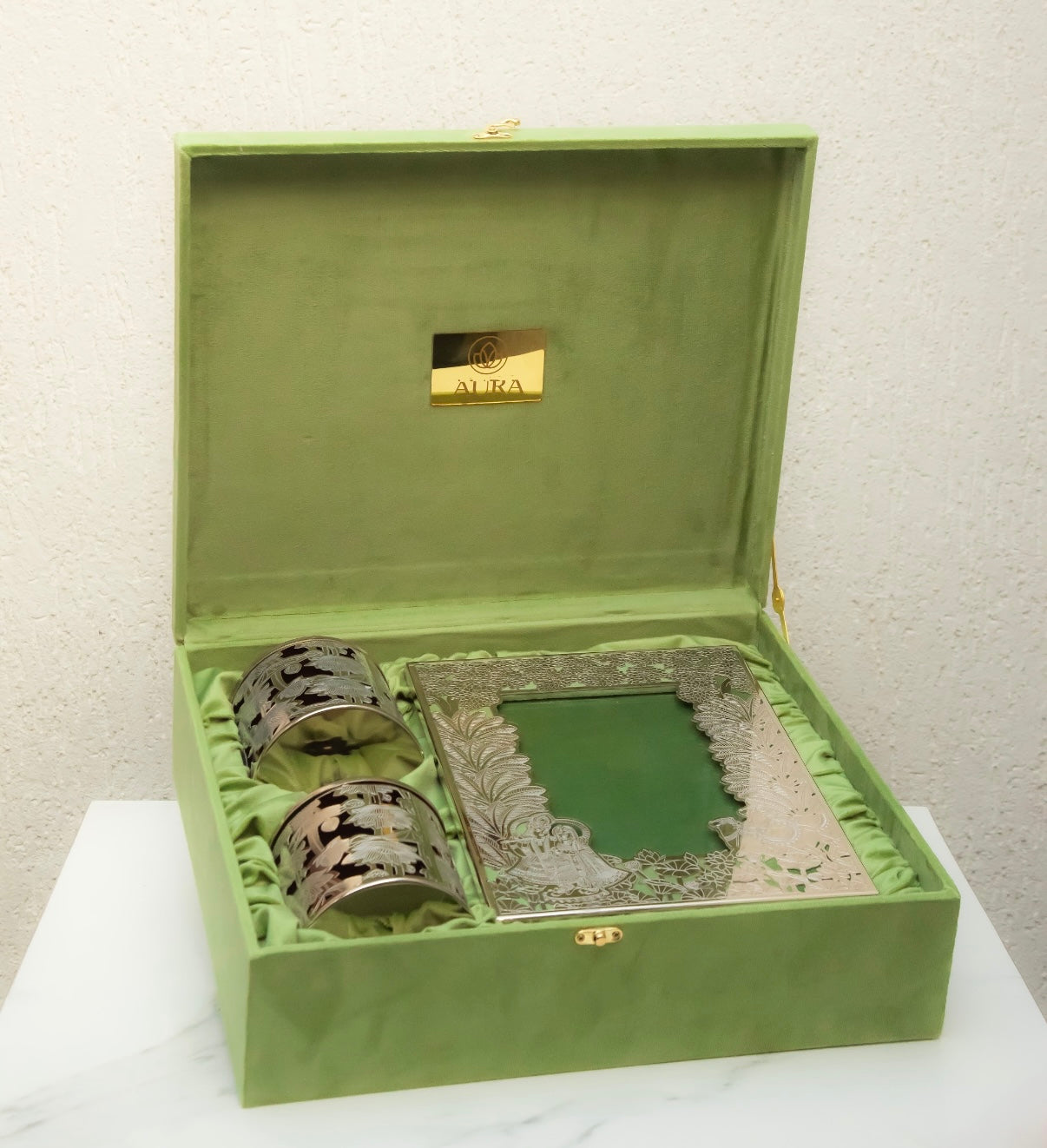 photoframe with jars