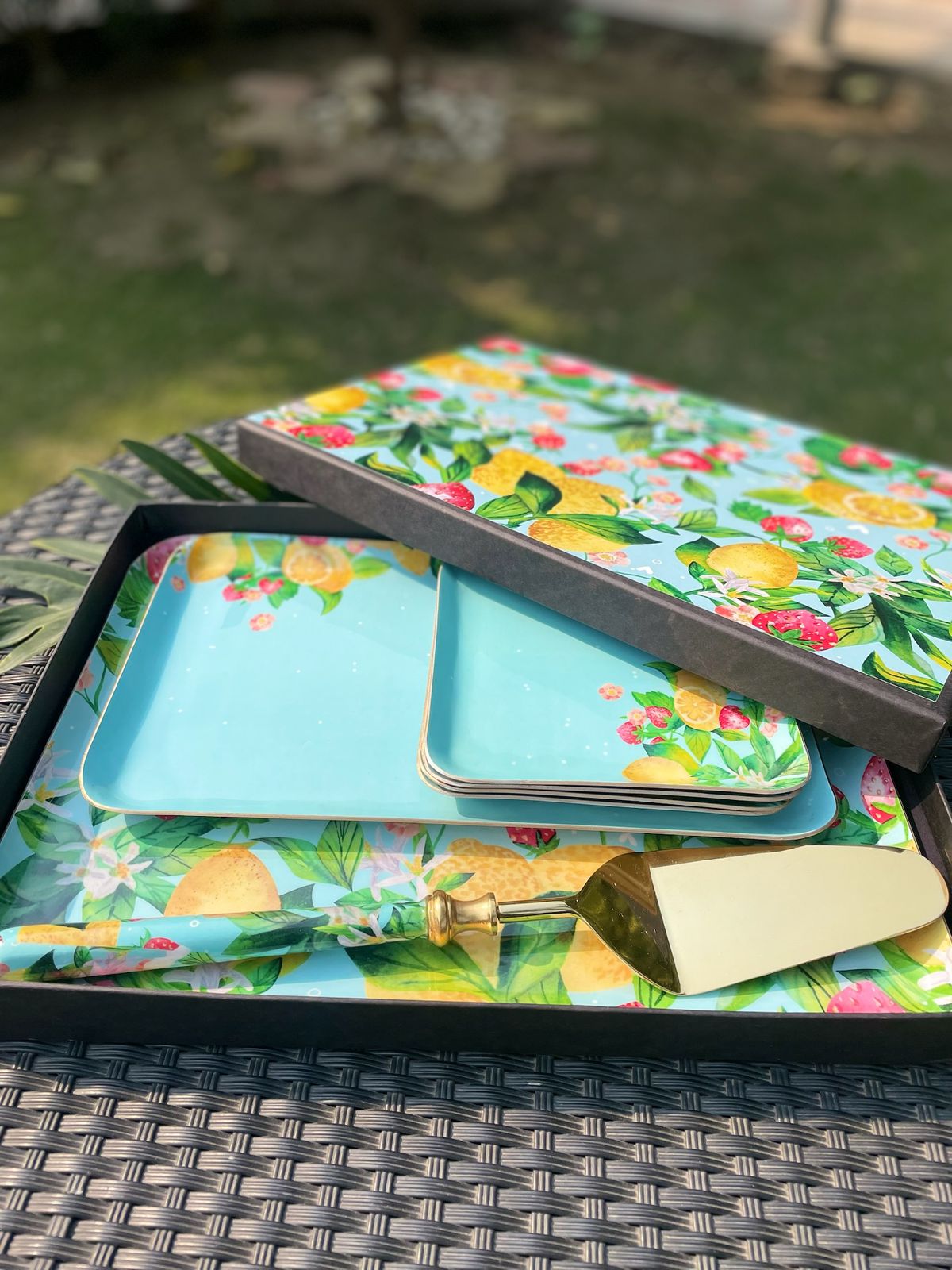 Aura Bloom Printed Platter Sets