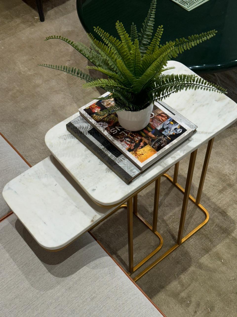 2-Piece C-Shaped Nesting Table Set