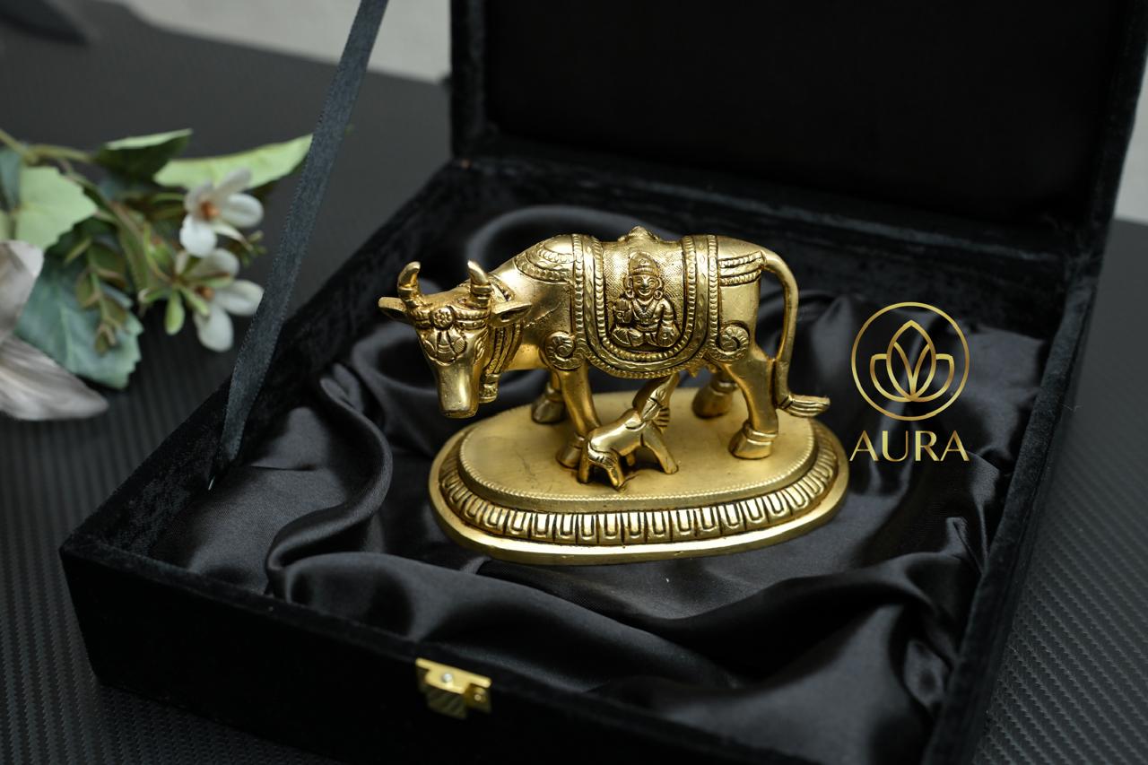 Brass Kamdhenu Cow & Calf Idol with Premium Gift Box - Image 2